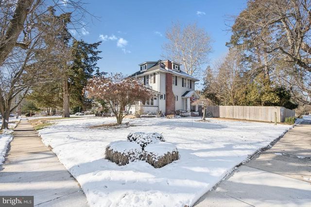 600 BEECH AVE, Laurel Springs, NJ 08021