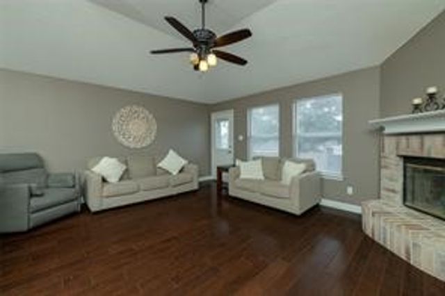 7208 Stonegate Drive, Benbrook, TX 76126