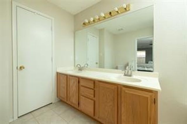 7208 Stonegate Drive, Benbrook, TX 76126