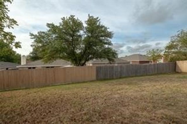 7208 Stonegate Drive, Benbrook, TX 76126