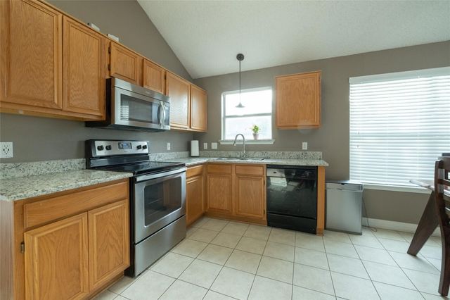 7208 Stonegate Drive, Benbrook, TX 76126