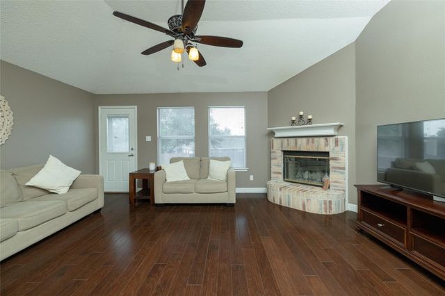 7208 Stonegate Drive, Benbrook, TX 76126