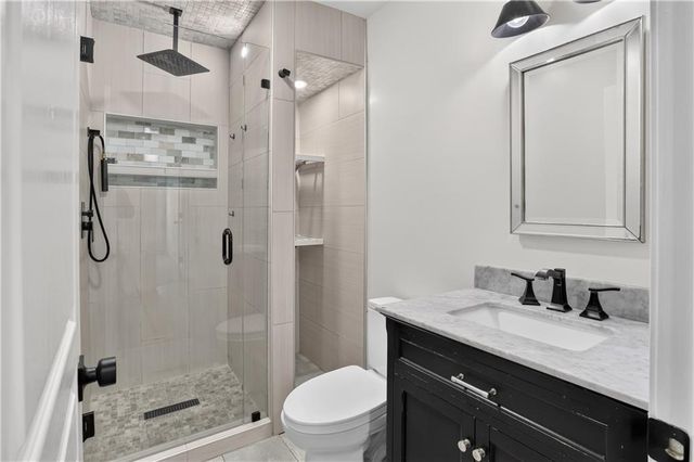 1666 Stoney Chase Drive, Lawrenceville, GA 30044