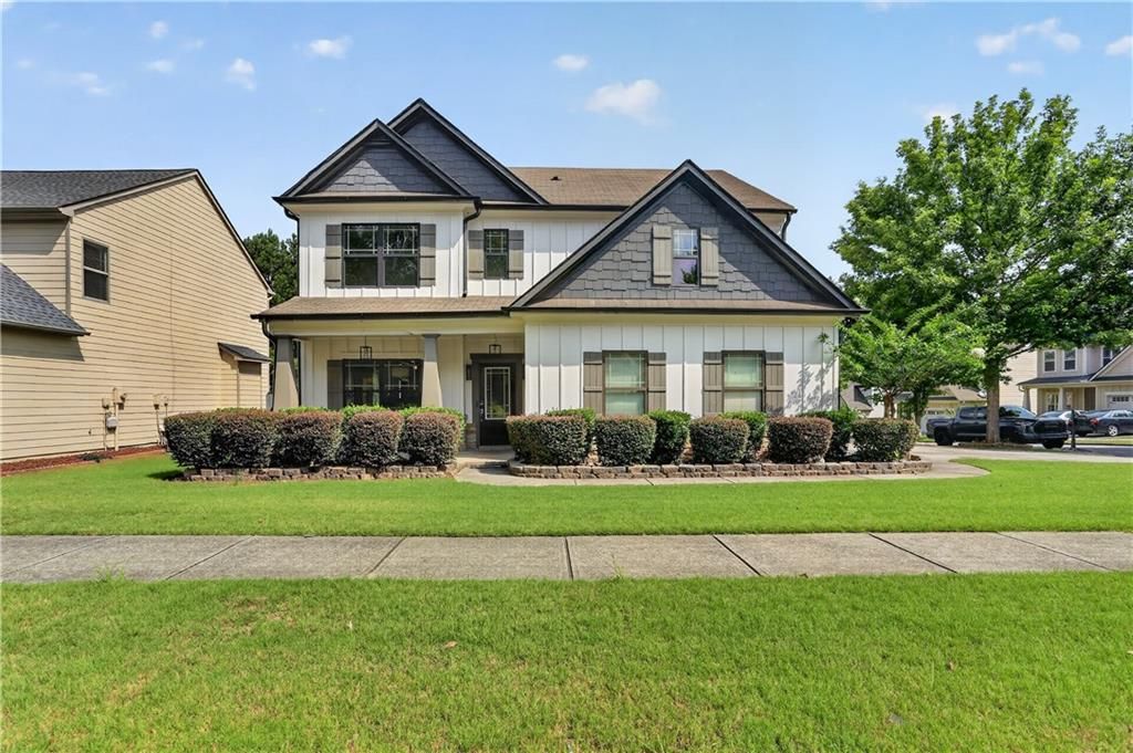 1666 Stoney Chase Drive, Lawrenceville, GA 30044