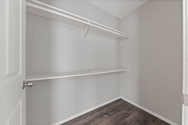 805 S 4th Street, Bonham, TX 75418