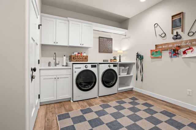 5179 Mira Way W, West Fargo, ND 58078