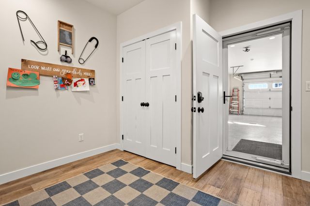 5179 Mira Way W, West Fargo, ND 58078