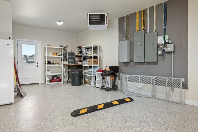 5179 Mira Way W, West Fargo, ND 58078