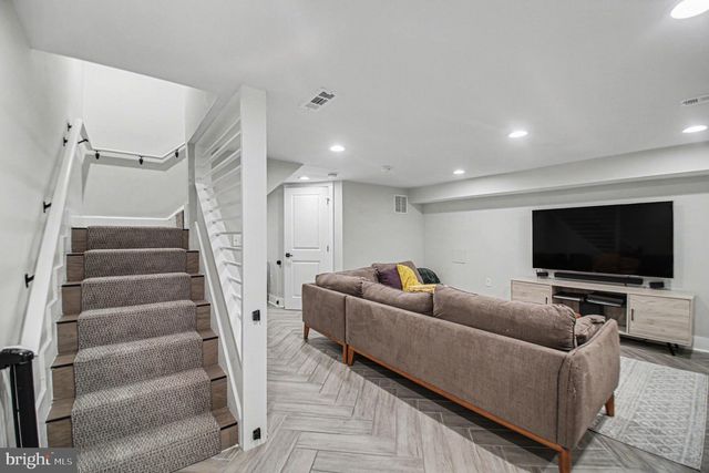 231 INGRAHAM ST NW, Washington, DC 20011