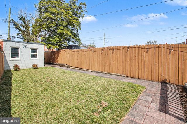 231 INGRAHAM ST NW, Washington, DC 20011