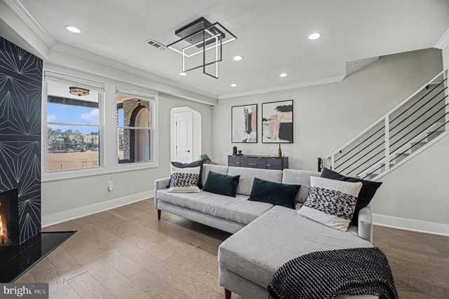 231 INGRAHAM ST NW, Washington, DC 20011