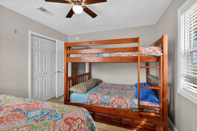 1941 Bayview Drive, Palacios, TX 77465