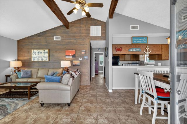 1941 Bayview Drive, Palacios, TX 77465