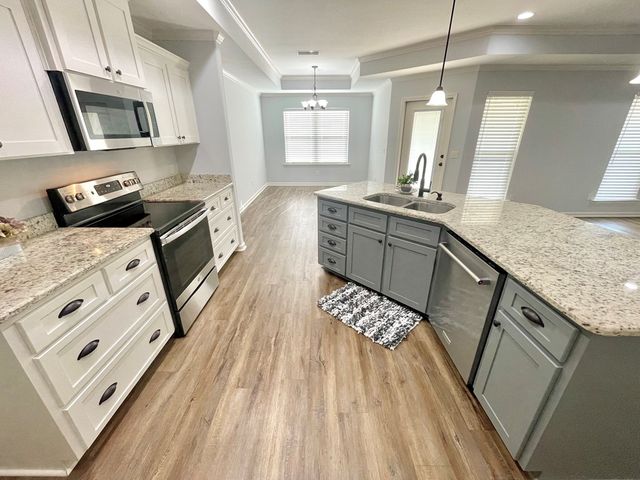 1320 Middleton Road, Dothan, AL 36301