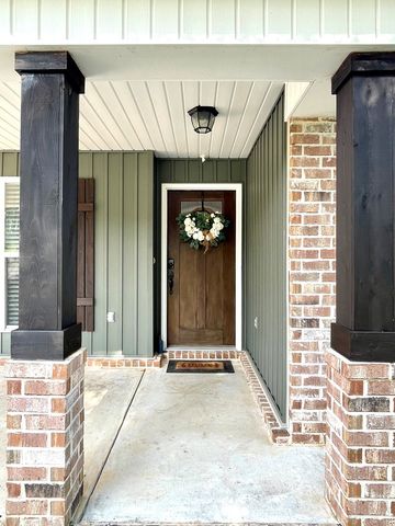 1320 Middleton Road, Dothan, AL 36301