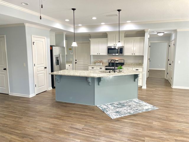 1320 Middleton Road, Dothan, AL 36301