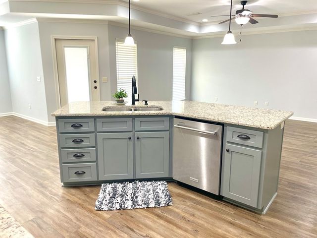 1320 Middleton Road, Dothan, AL 36301