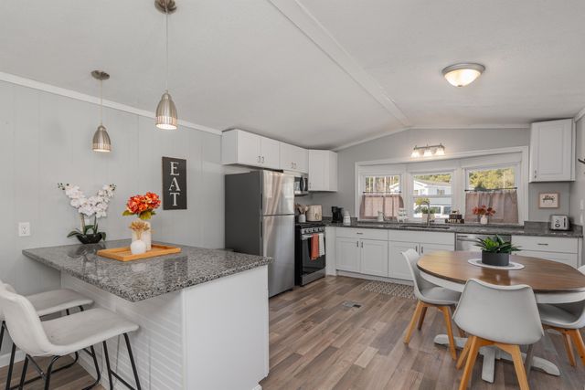 7 Lynn Lane, Rochester, NH 03867