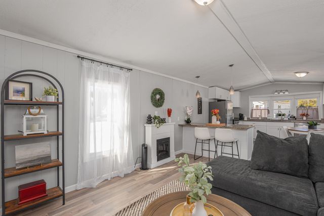 7 Lynn Lane, Rochester, NH 03867