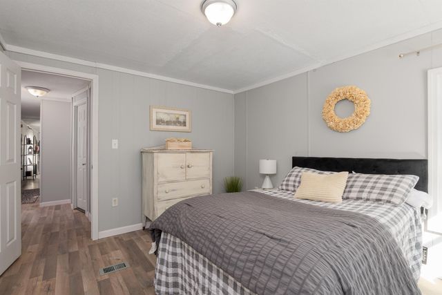 7 Lynn Lane, Rochester, NH 03867