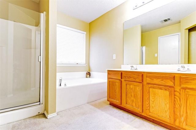 9904 Nixon Drive, Mckinney, TX 75072