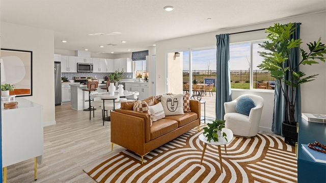 608 Imperial Ct, Roseville, CA 95747