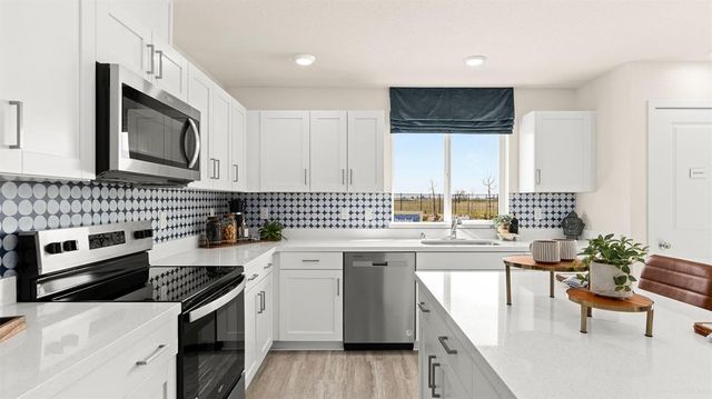 608 Imperial Ct, Roseville, CA 95747