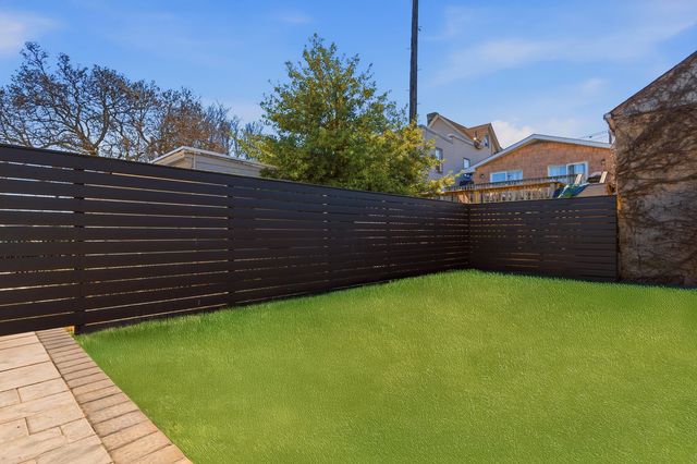 14 EAST 52ND ST, Bayonne, NJ 07002