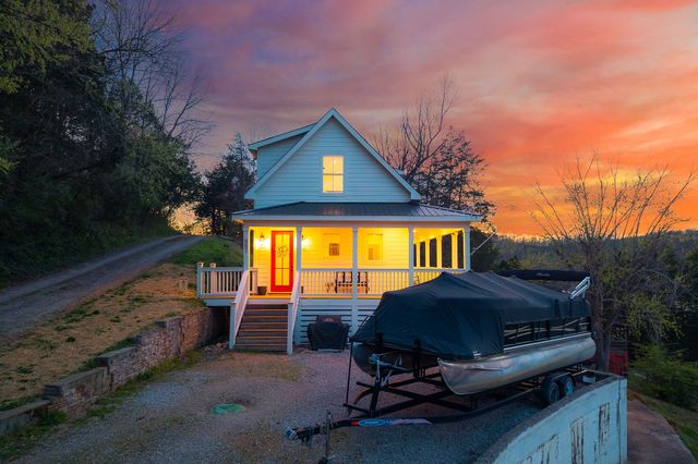 551 Askin Ln, Baxter, TN 38544