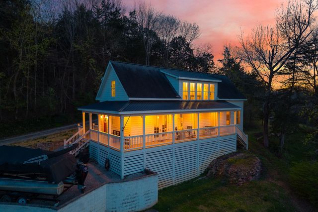 551 Askin Ln, Baxter, TN 38544