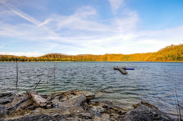 551 Askin Ln, Baxter, TN 38544