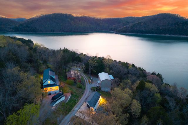 551 Askin Ln, Baxter, TN 38544