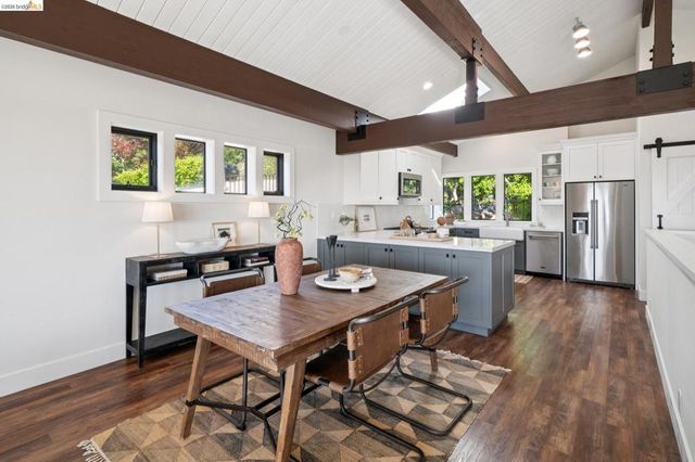 101 Taurus Ave, Oakland, CA 94611