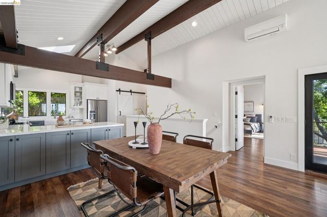 101 Taurus Ave, Oakland, CA 94611