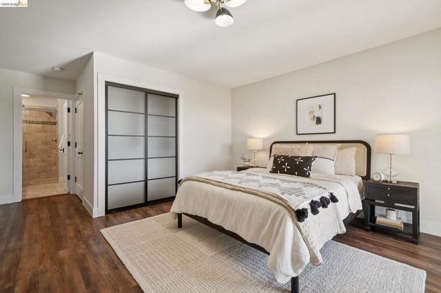 101 Taurus Ave, Oakland, CA 94611