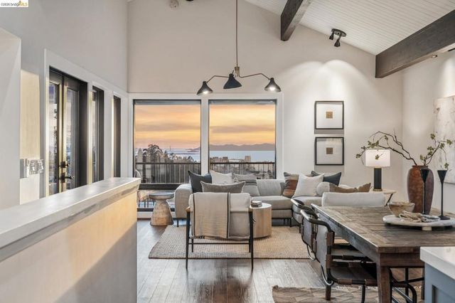 101 Taurus Ave, Oakland, CA 94611