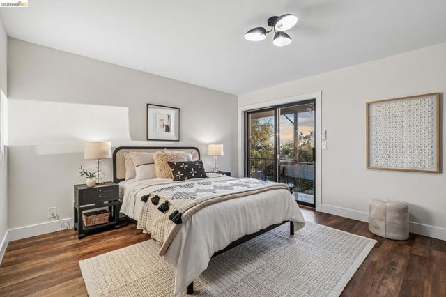 101 Taurus Ave, Oakland, CA 94611