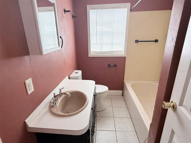 1661 27TH AVENUE N, St Petersburg, FL 33713