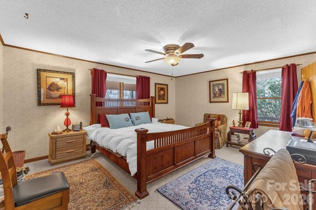 60 Pine View Road, Newland, NC 28657