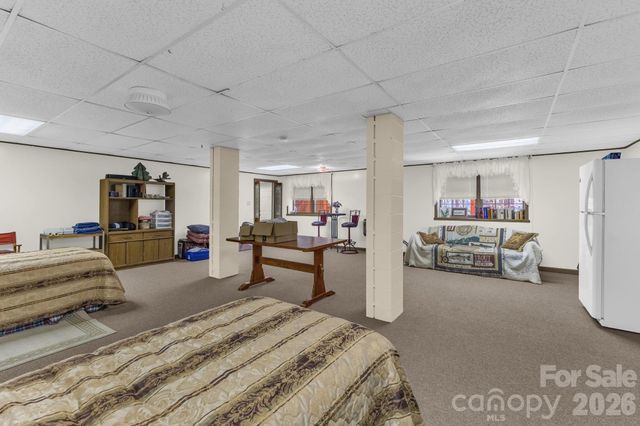 60 Pine View Road, Newland, NC 28657
