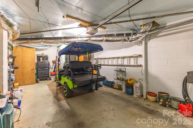 60 Pine View Road, Newland, NC 28657