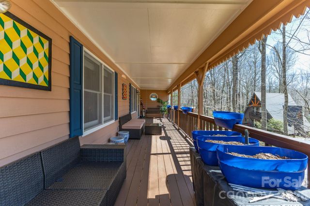 60 Pine View Road, Newland, NC 28657