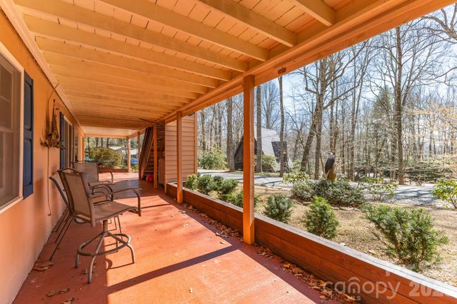 60 Pine View Road, Newland, NC 28657