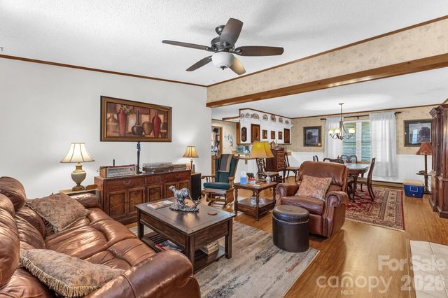60 Pine View Road, Newland, NC 28657