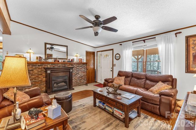 60 Pine View Road, Newland, NC 28657