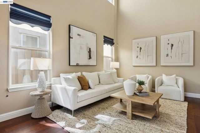 9 Tullach Pl, Hayward, CA 94542