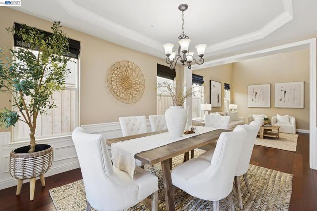 9 Tullach Pl, Hayward, CA 94542