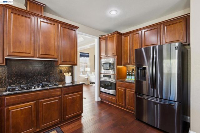 9 Tullach Pl, Hayward, CA 94542