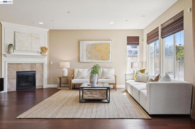 9 Tullach Pl, Hayward, CA 94542