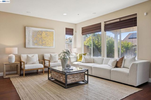 9 Tullach Pl, Hayward, CA 94542